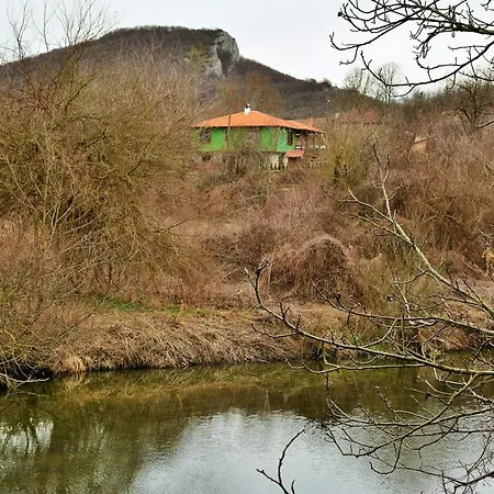 Villa къща край реката/ House By The River *