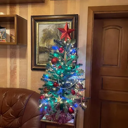 къща край реката/ House By The River Βίλα *