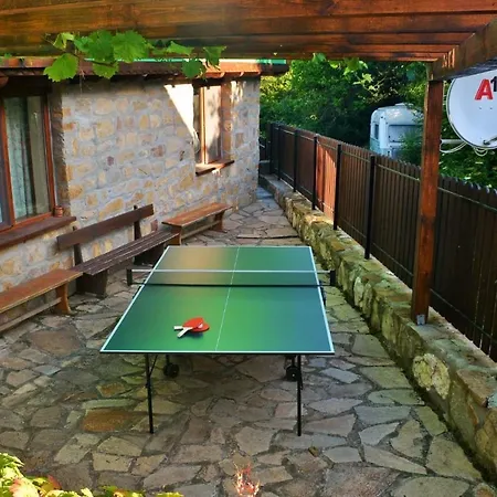 къща край реката/ House By The River *