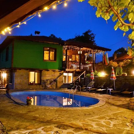 къща край реката/ House By The River *