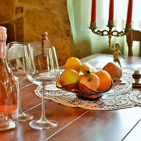 къща край реката/ House By The River Villa