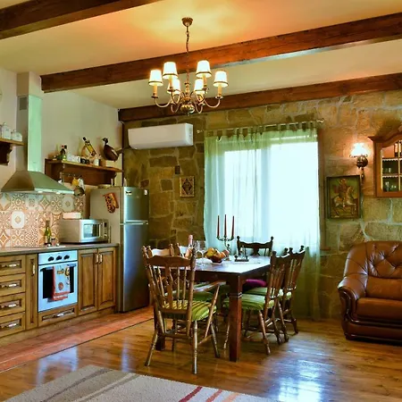 къща край реката/ House By The River *