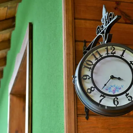 къща край реката/ House By The River * Vetrintsi