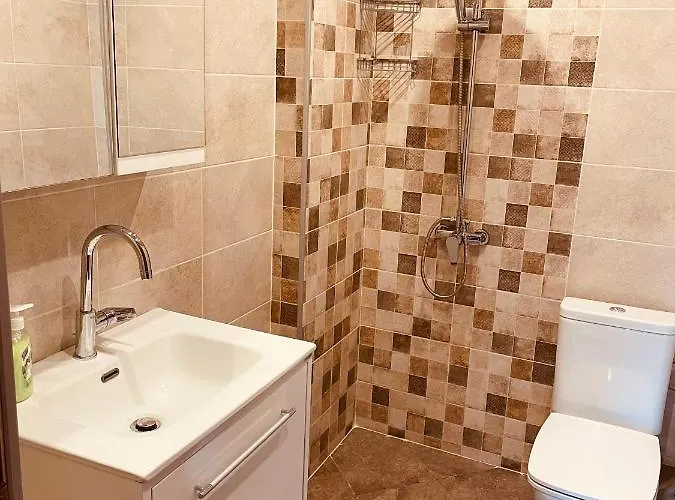 Villa къща край реката/ House By The River